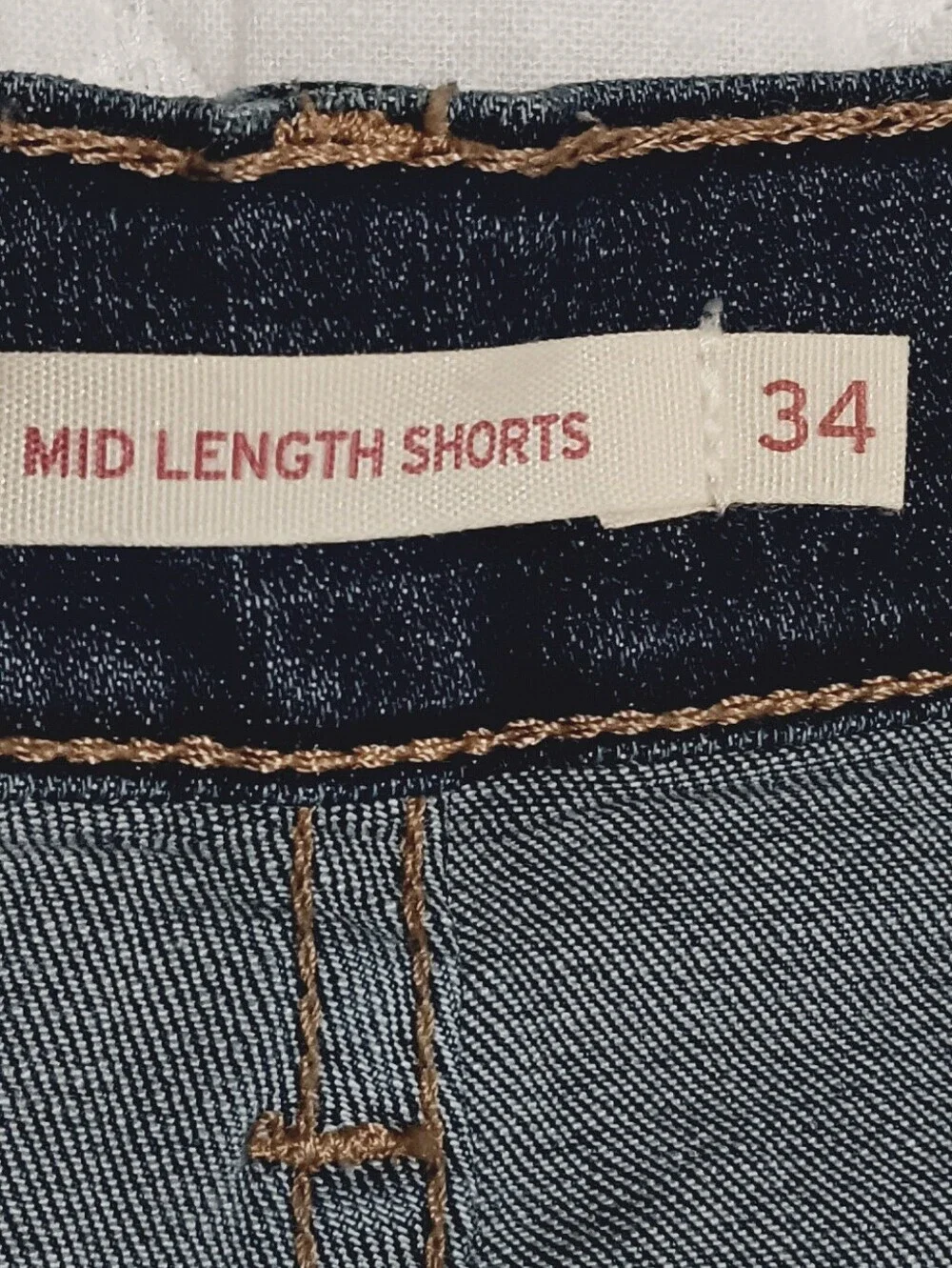 Levis Dark Wash Denim Roll-Cuff Women's Shorts Size 18